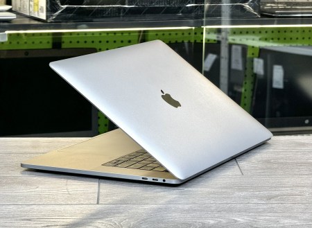 Macbook Pro A1707 1